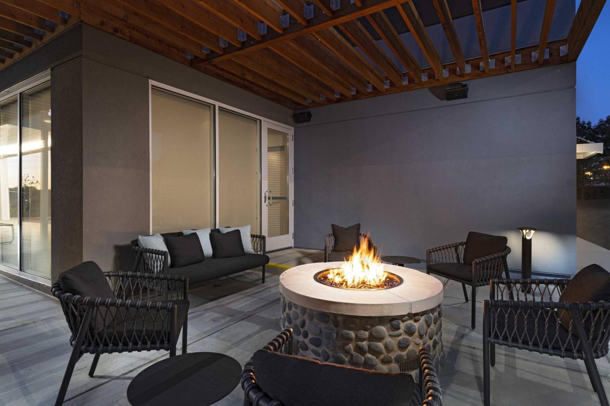 Towneplace Suites By Marriott Brentwood Zewnętrze zdjęcie